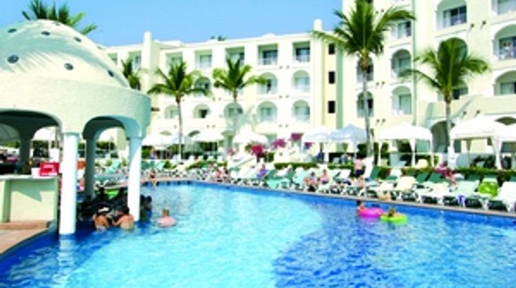 Tesoro Manzanillo Pool