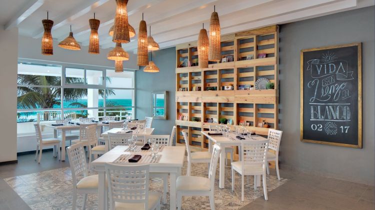 Oleo Cancun Playa Restaurant