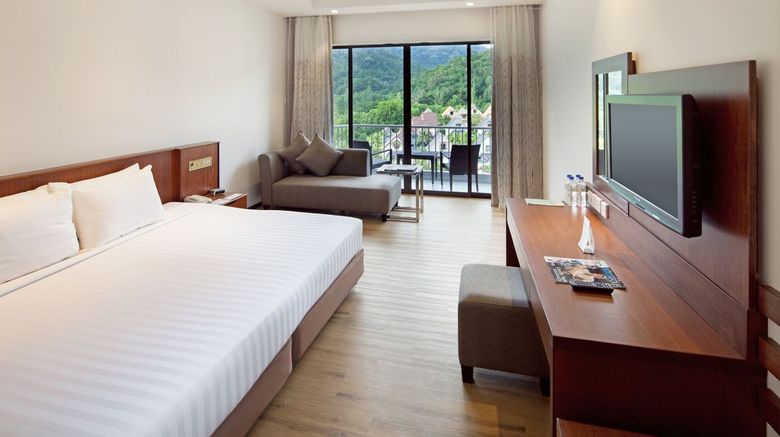 <b>The Bayview Beach Resort Room</b> <b>The Bayview Beach Resort Room</b>
