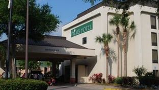 The Palms Hotel & Villas