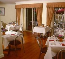 The Crescent On Bayswater Restaurant