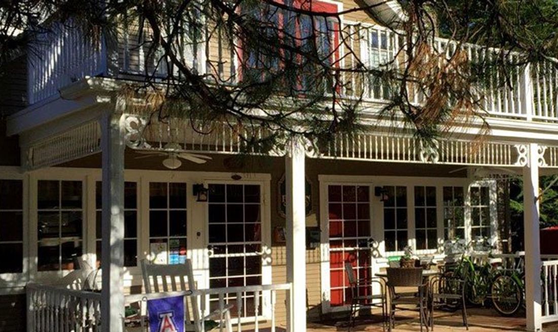 Prescott Pines Inn Bed & Breakfast Exterior