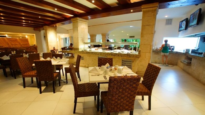 <b>Adhara Hotel Hacienda Cancun Restaurant</b> <b>Adhara Hotel Hacienda Cancun Restaurant</b>