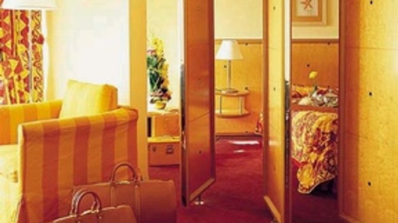 <b>Garden Beach Hotel Suite</b>