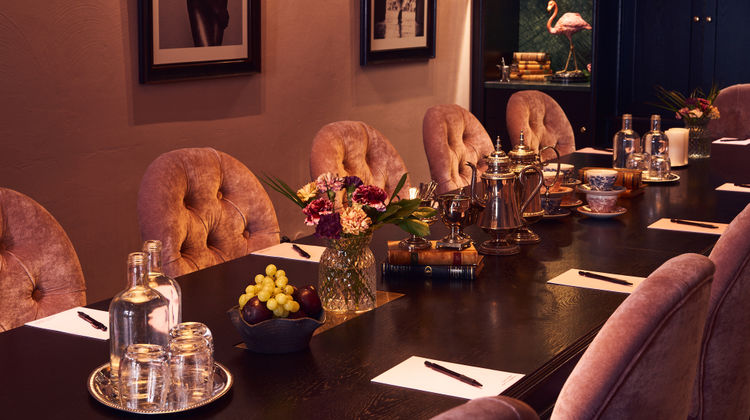 MJ's Hotel Restaurant