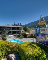 Four Seasons Motel