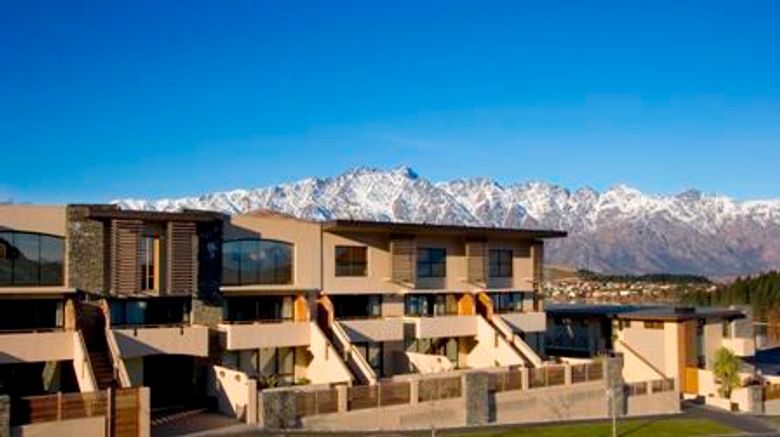 Garden Court Suites  and  Apartments Exterior