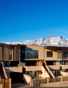 Garden Court Suites & Apartments