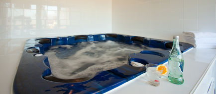 Garden Court Suites & Apartments Spa