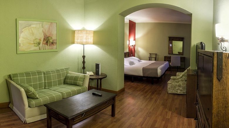 <b>Hotel Zenit Sevilla Suite</b>