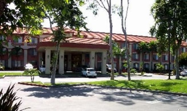 City Express Placentia Anaheim Exterior