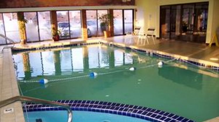 Sonesta ES Suites Providence Airport Pool