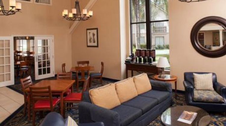 Doral Inn & Suites Miami Airport West Lobby