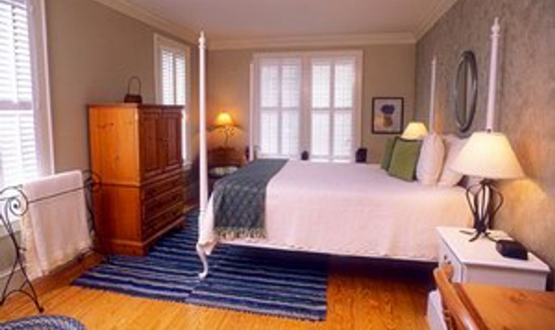 The Tranquil House Inn Room