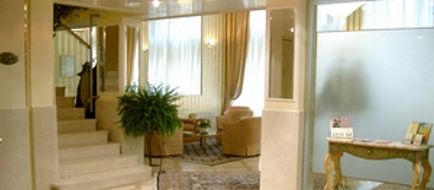 San Luca Hotel Lobby