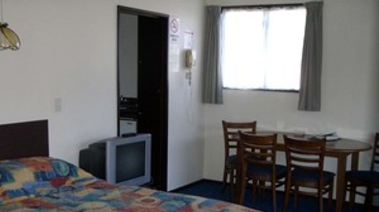 Gothic Heights Motel Suite