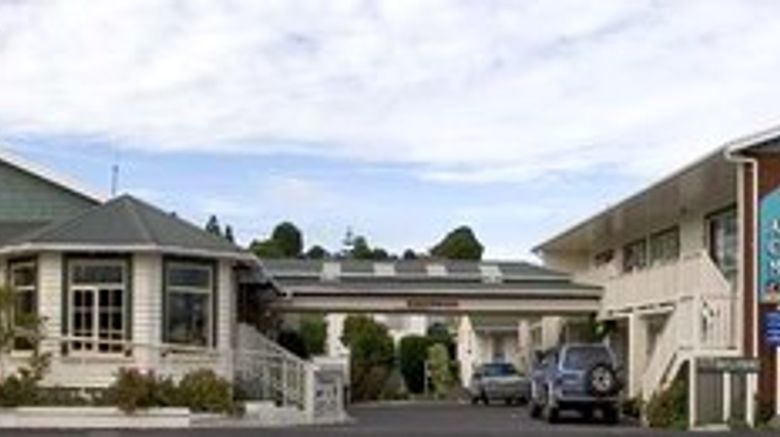 <b>Amber Court Hotel Exterior</b>