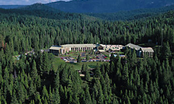 Tenaya Lodge at Yosemite