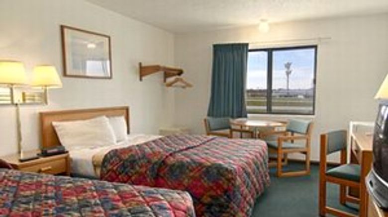 <b>Super 8 Kingdom City Room</b>