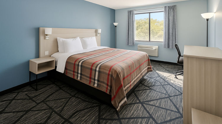 Hotel Butler Inn Room