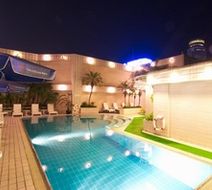 The Empire Hotel Hong Kong Pool