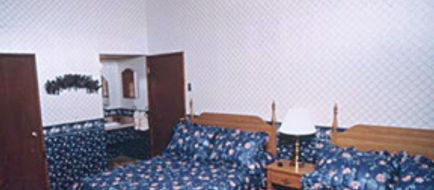 Sky Valley Lodge Room
