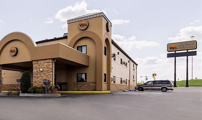 Motel 6 Minot Exterior
