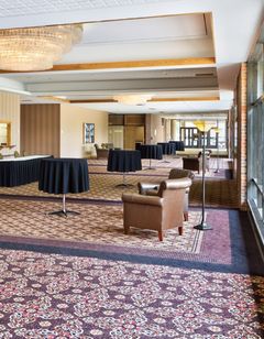 Ramkota Hotel & Conference Ctr