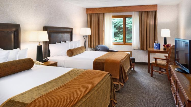 Ramkota Hotel & Conference Ctr Room