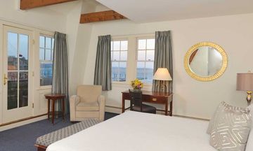 Harborside Inn