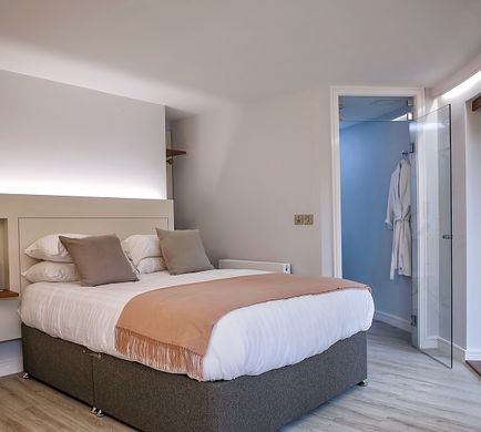 Fairyhill Room