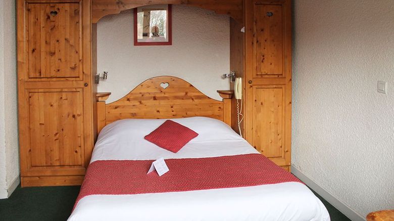 <b>Hotel des Marquisats Room</b>