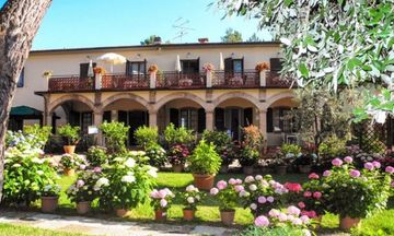 Le Renaie Hotel