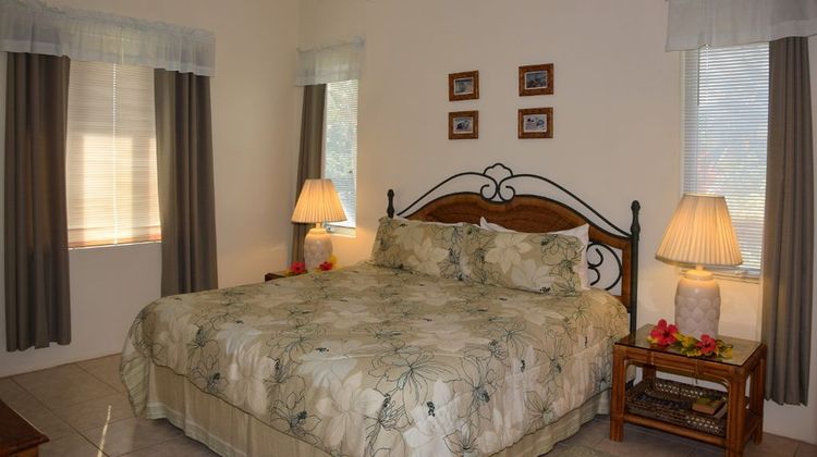 Cocobay Cottages Room
