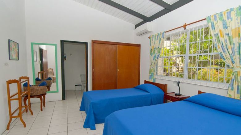 <b>Lance Aux Epines Cottages Room</b>
