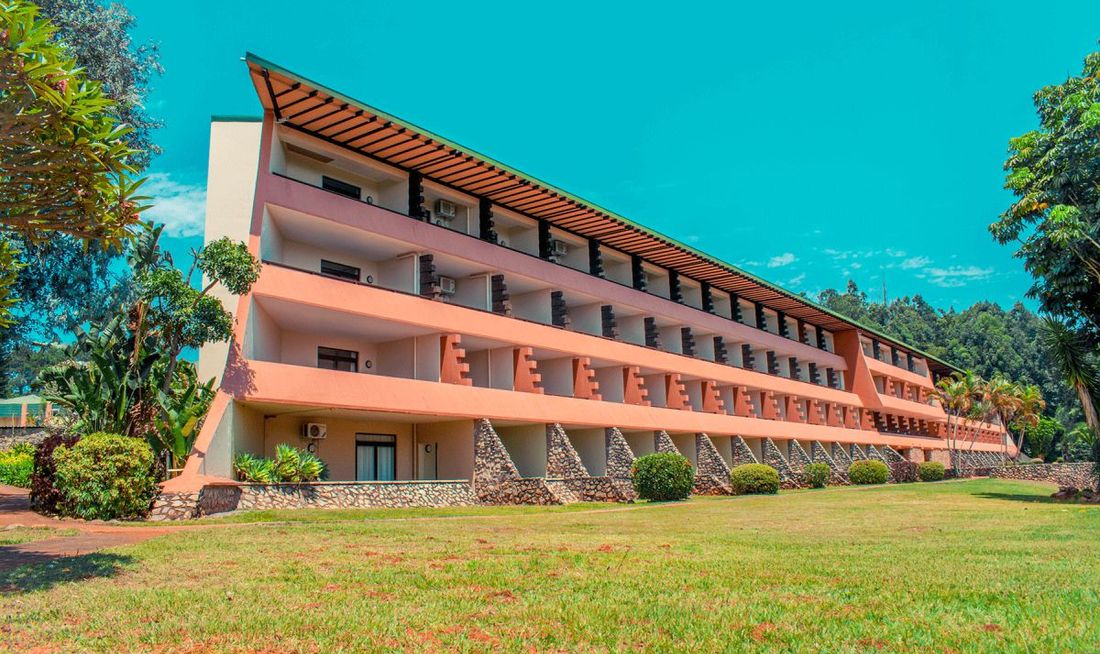 Hotel Piggs Peak & Casino Exterior