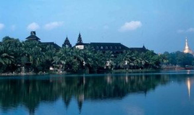 Kandawgyi Palace Hotel Exterior