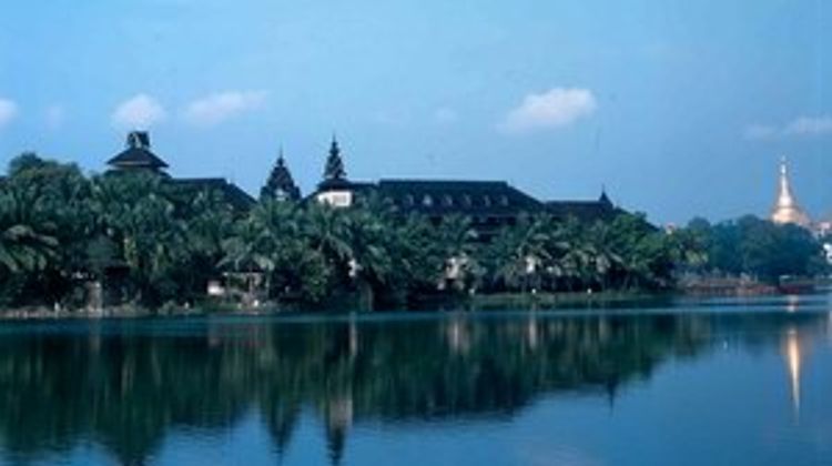 Kandawgyi Palace Hotel Exterior