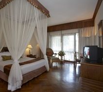 Kandawgyi Palace Hotel Room