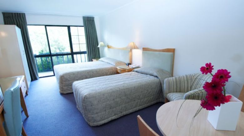 <b>Capital Gateway Motor Inn Room</b>