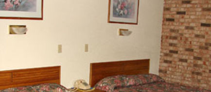 Budget Inn Selma Room