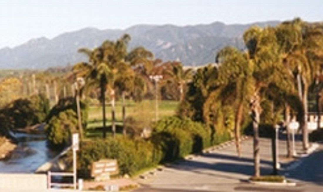 Super 8 Santa Barbara/Goleta Exterior