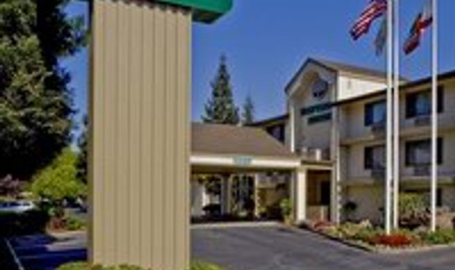Track 281 Apartments Exterior