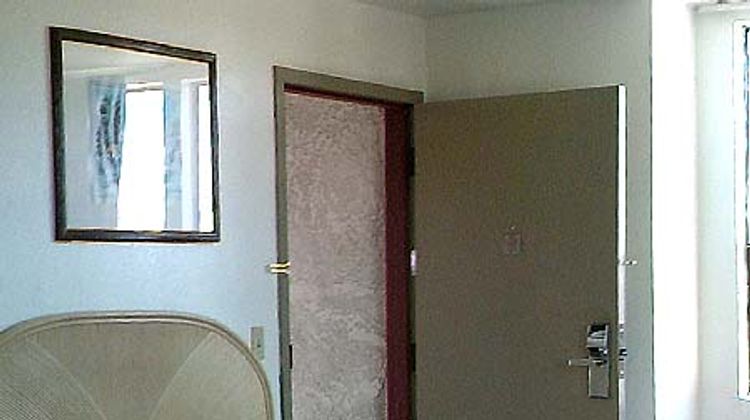 Santa Cruz Motel Room