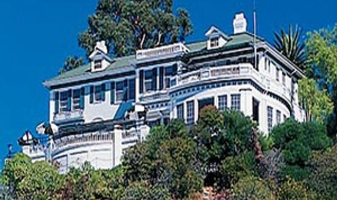The Inn on Mt Ada Exterior
