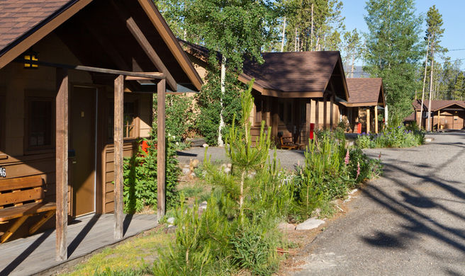 Grand Lake Lodge Exterior