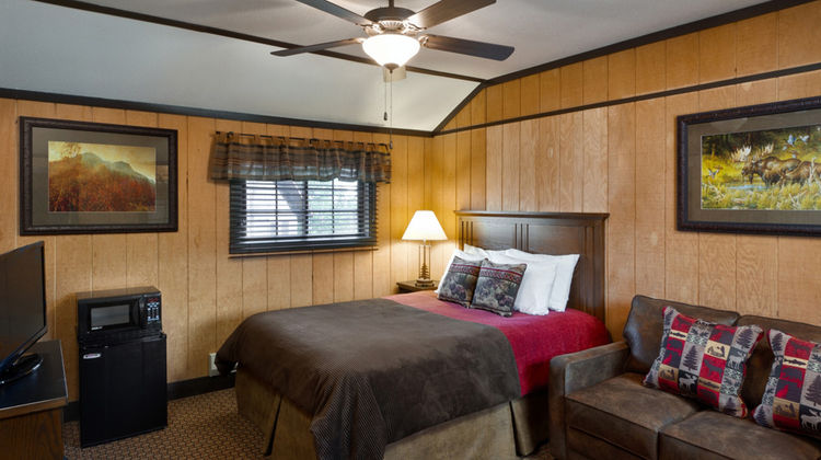 Grand Lake Lodge Room