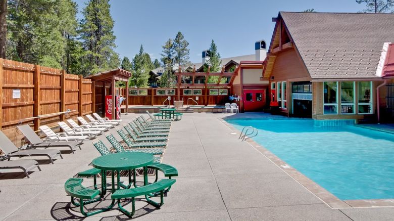 <b>Pine Ridge Condominiums Pool</b>