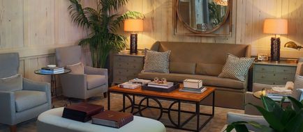 Olde Harbour Inn Lobby