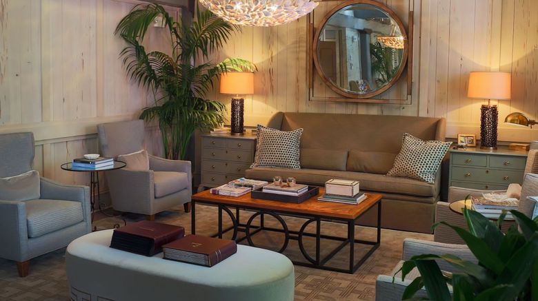 <b>Olde Harbour Inn Lobby</b>
